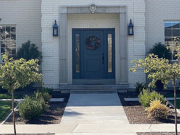 Entry way