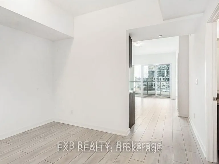 2033 Kennedy Rd #707 — Photo 17