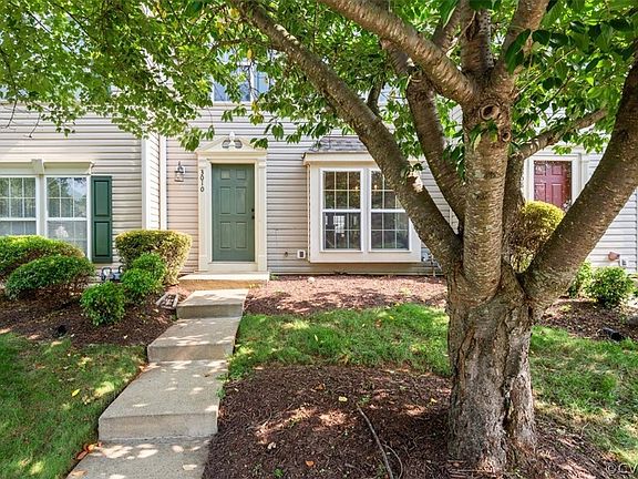 3rd image of 3010 Forest Cove Dr