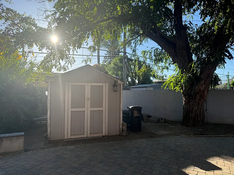 Shed