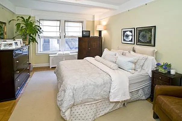 Sold by Corcoran | media 6