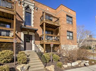 1102 W 46th St APT 3, Kansas City, MO 64112