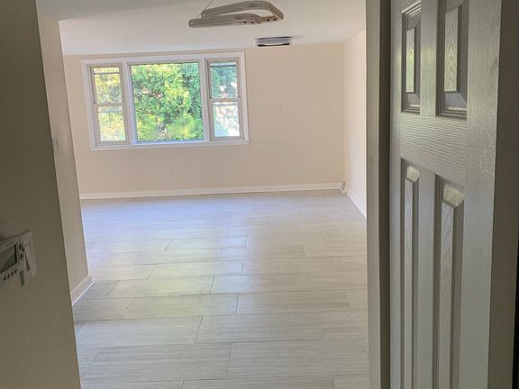 4th image of 1716 Borbeck Ave Floor 2