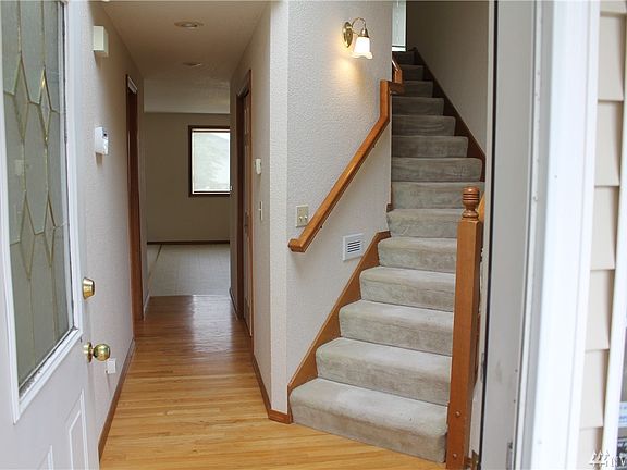 2nd image of 10803 SE 292nd St