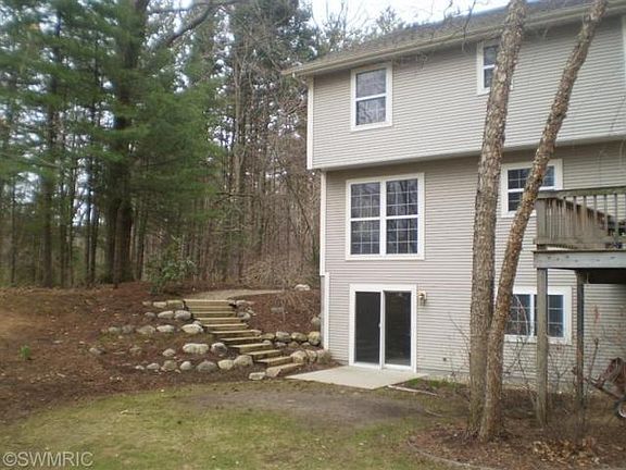 2nd image of 14496 Lakeshore Dr