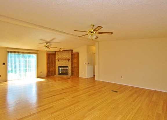 2nd image of 3186 County Street 2630