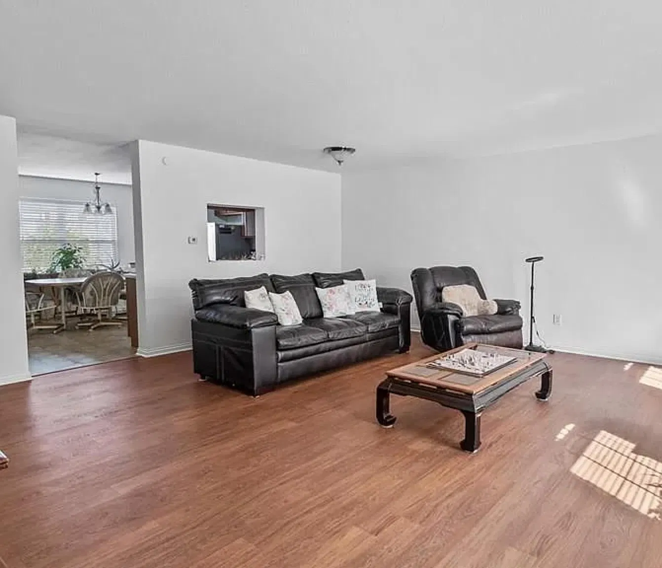3025 Armory Dr — Photo 3