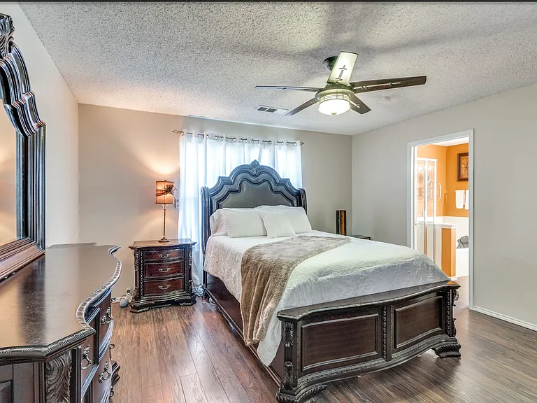 212 Prentice Dr — Photo 17