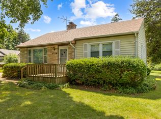 7N300 Linden Ave, Medinah, IL 60157