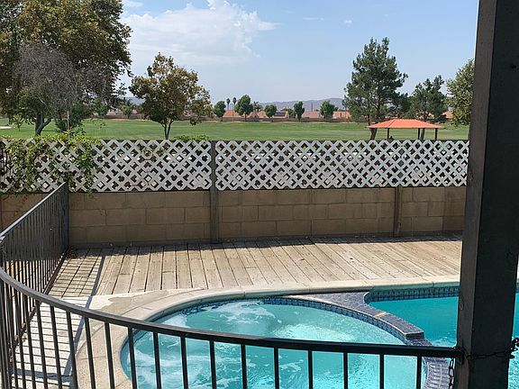 3rd image of 857 Pinehurst Dr
