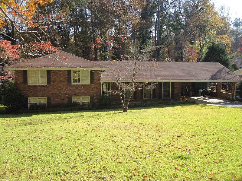 level front yard