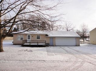 407 1st Ave N, State Center, IA 50247