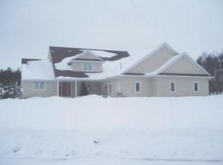 3247 Libby Ln, Green Bay, WI 54313