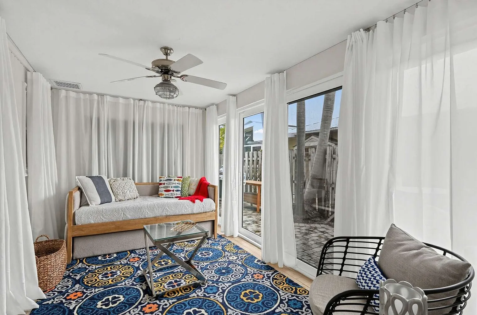 3 bed, 2.0 bath, 1463 sqft, $12,306 — Photo 3
