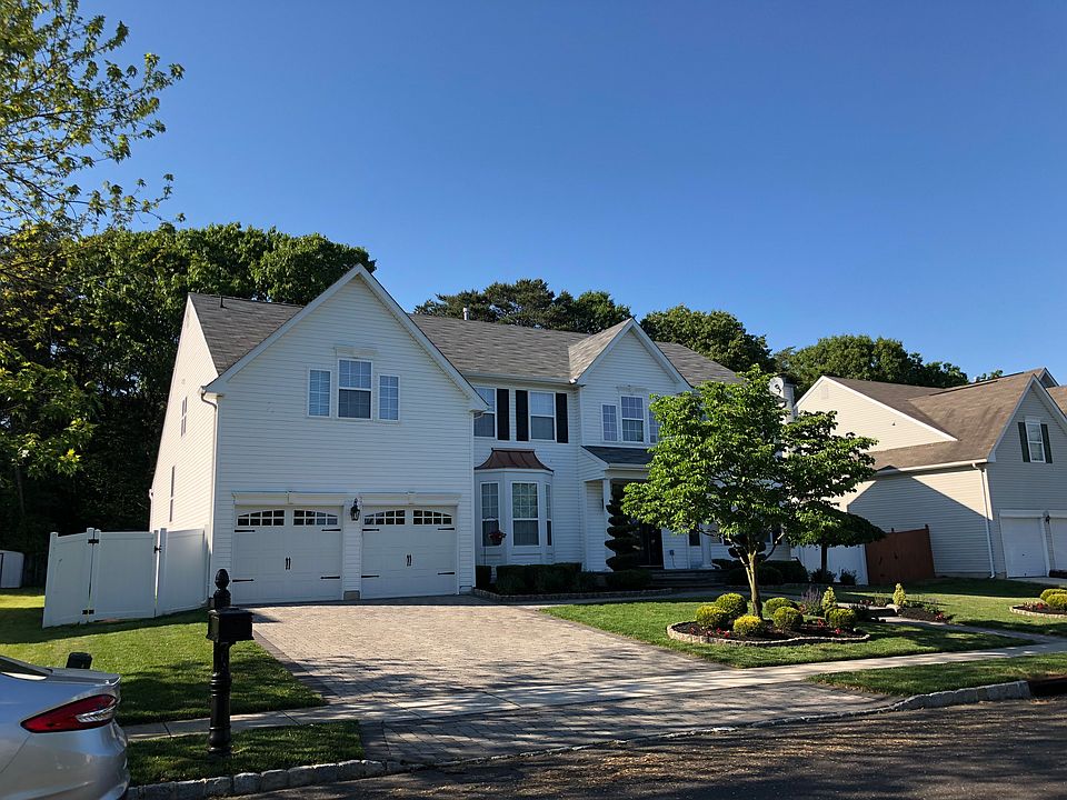 2nd image of 45 Lenox Dr
