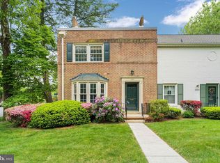 8301 Forrester Blvd, Springfield, VA 22152