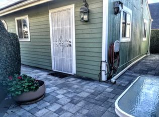 2095 Albury Ave, Long Beach, CA 90815