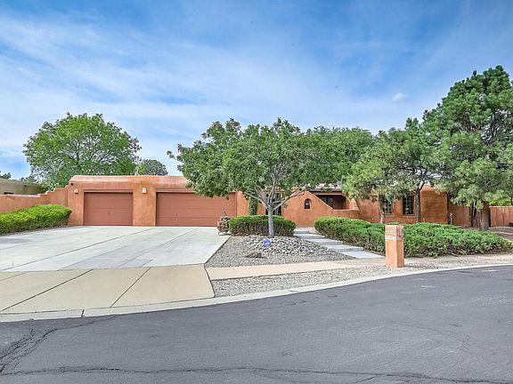 2nd image of 1608 Camino Rosario NW