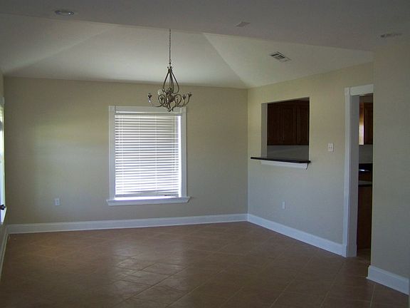 2nd image of 408 Bear Dr