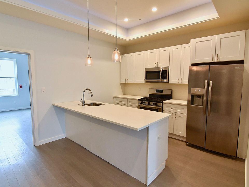 1st image of 1446 N Franklin St #2B