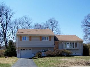 185 Church Ln, Wayne, NJ 07470