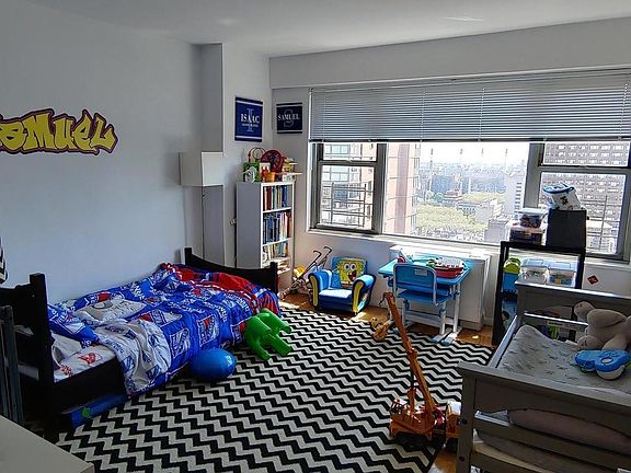 4th image of 245 E 63rd St APT 30A