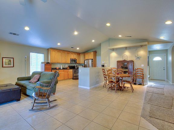 3rd image of 12517 Dorsey St