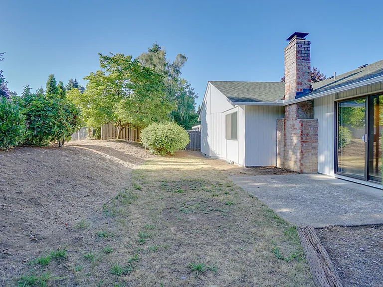 6206 NW Cherry St — Photo 44