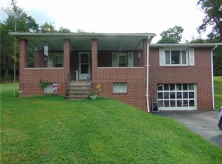 991 River Rd, Dawson, PA 15428