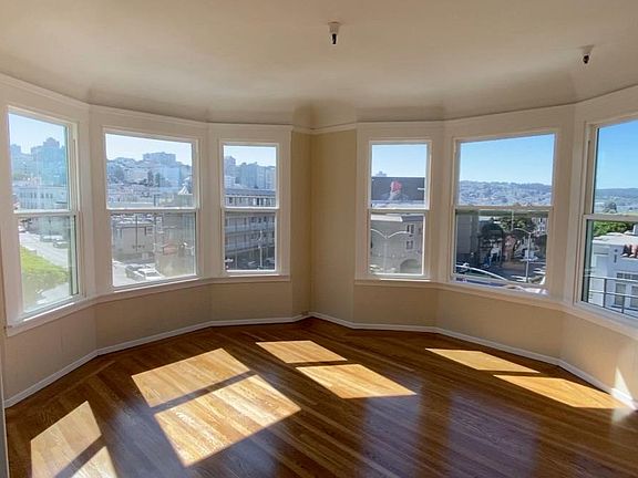 2nd image of 2900 Franklin St APT 4
