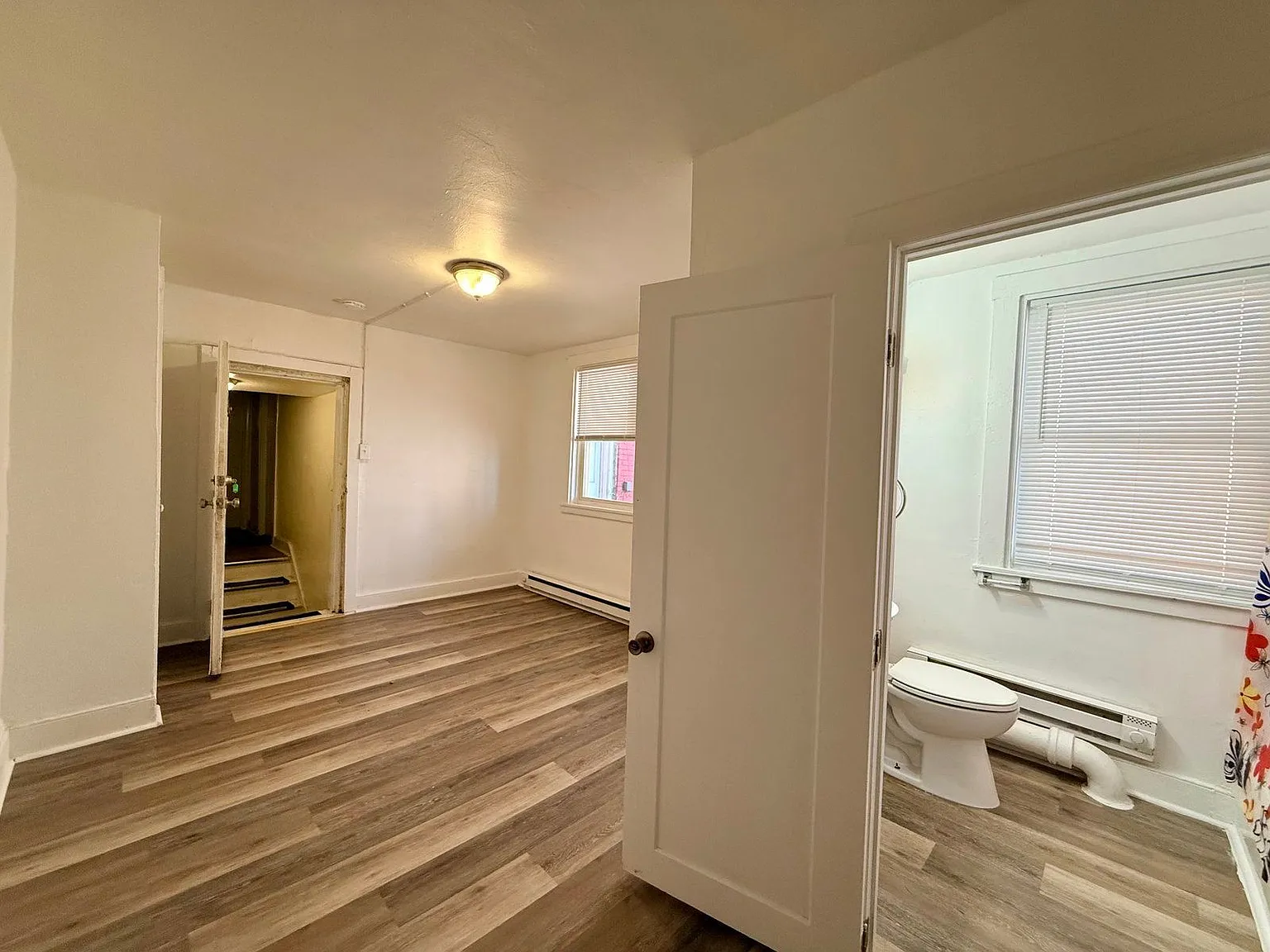1 bed, 1.0 bath, 450 sqft, $925 — Photo 3