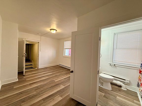 3rd image of 215 W Vine St APT 2