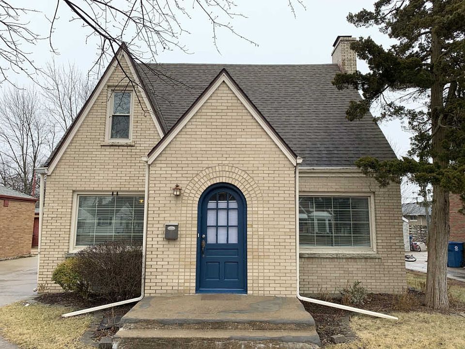 1st image of 582 S Kennedy Dr