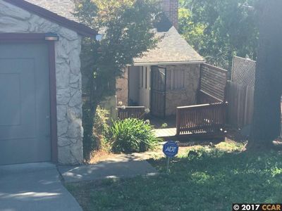 (Undisclosed Address), Oakland, CA, 94605