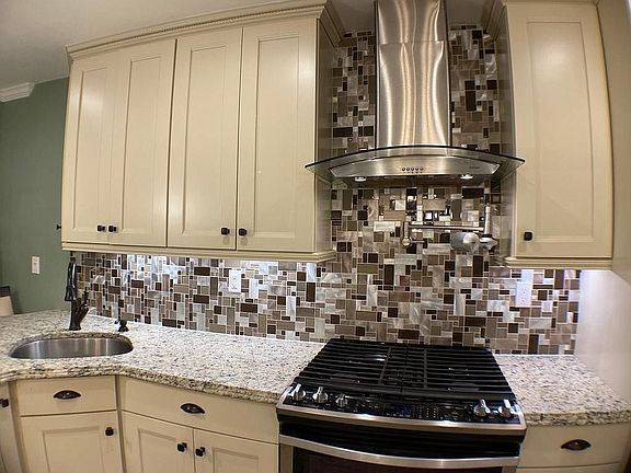 POT FILLER, GAS STOVE