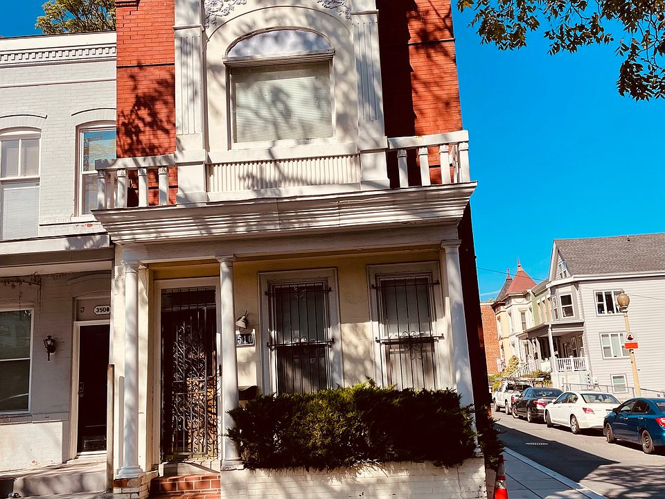 Corner home, light-filled, walking distance between 14th and 16th Streets