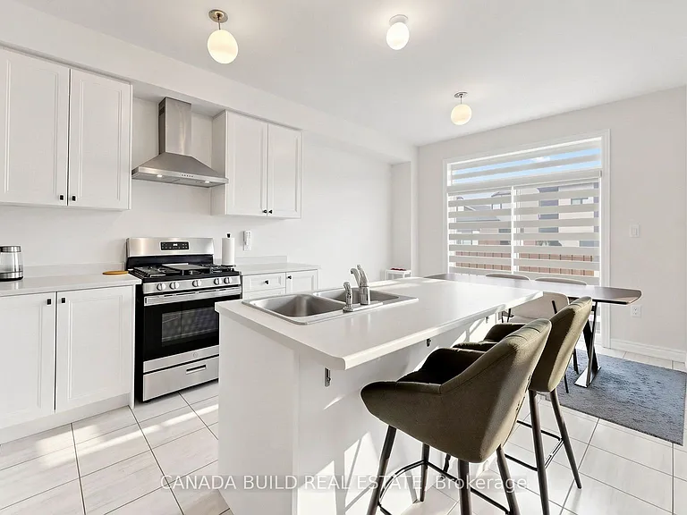 2133 Coppermine St — Photo 10