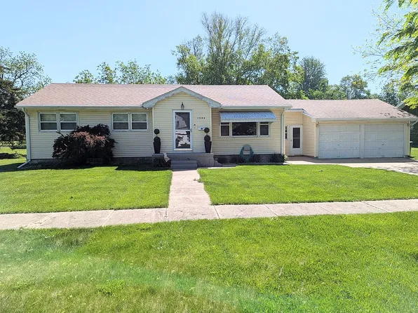 1350 N 5th St, David City, NE 68632