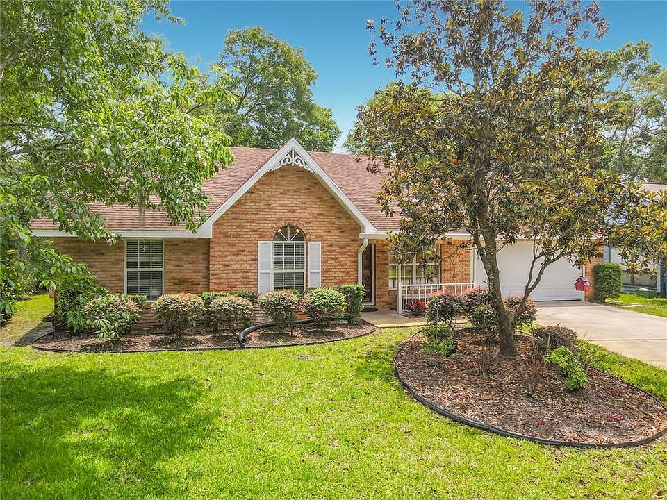 1st image of 405 Secluded Oaks Trl