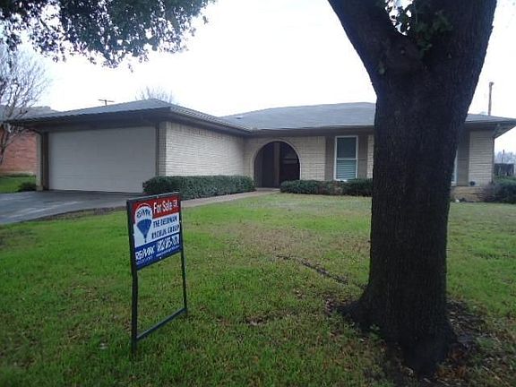 2nd image of 3007 Green Valley Ln
