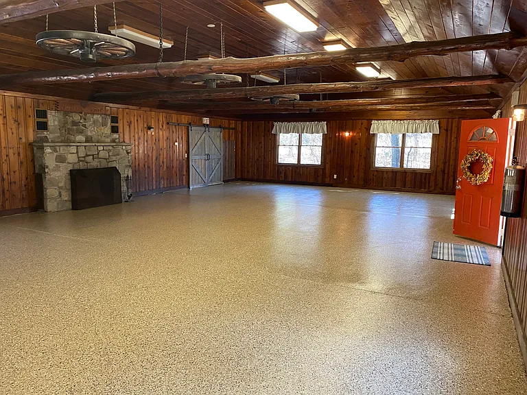 6310 Ward Rd — Photo 23