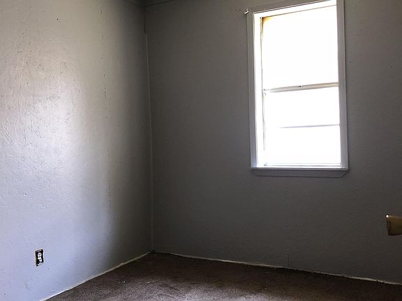 3rd image of 2603 Jackson St #B