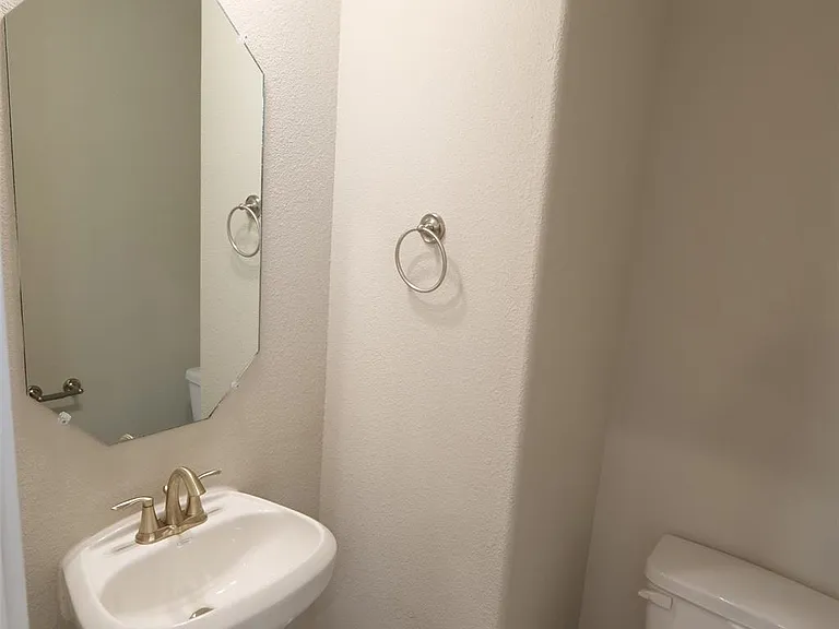 9004 Lonestar Creekbend Ln — Photo 12