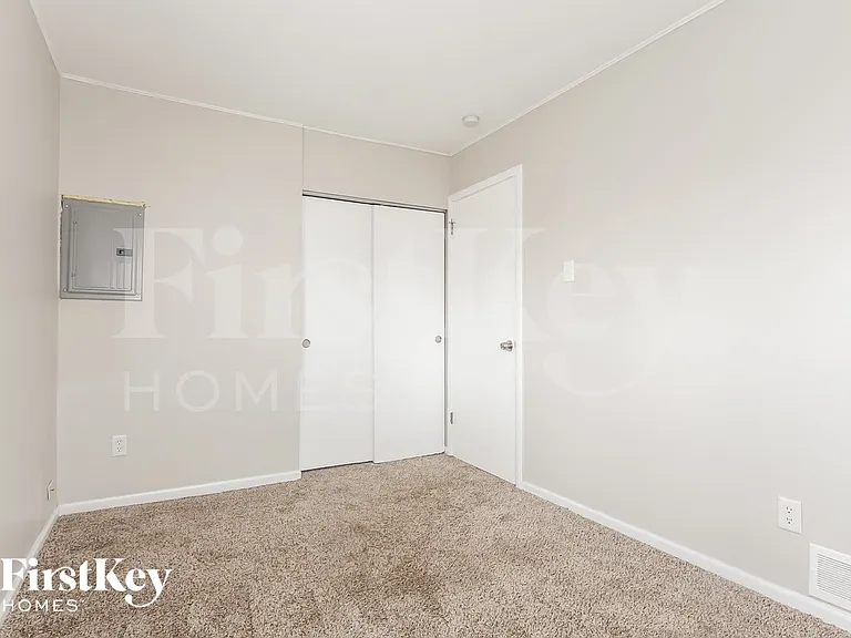 4600 W 79th Pl — Photo 11