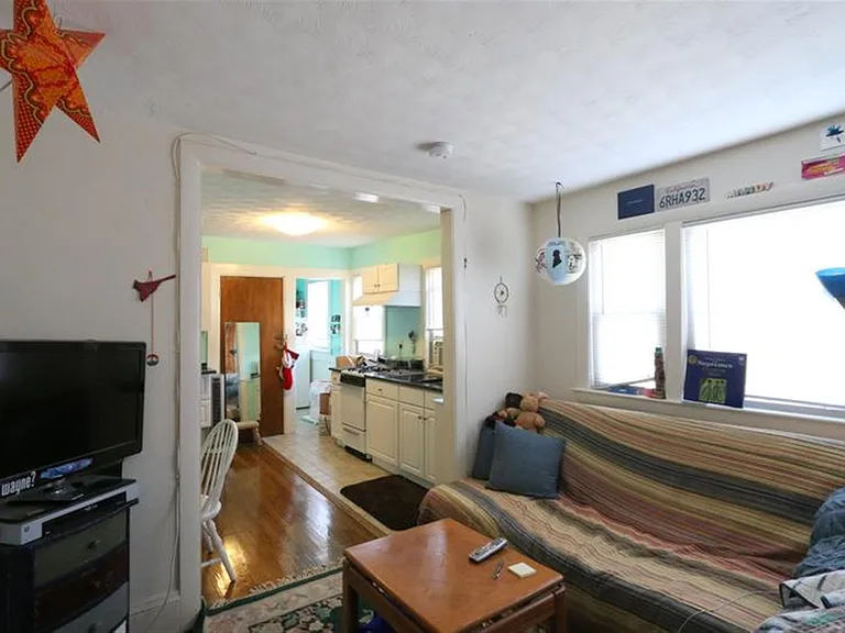 193 Concord Ave — Photo 5
