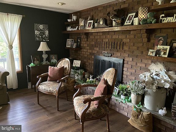 2nd image of 238 Landis Ln