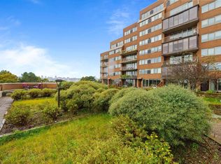 1 Prince St #101, Dartmouth, NS B2Y4L3