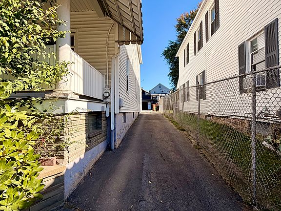 3rd image of 41 W Luzerne Ave