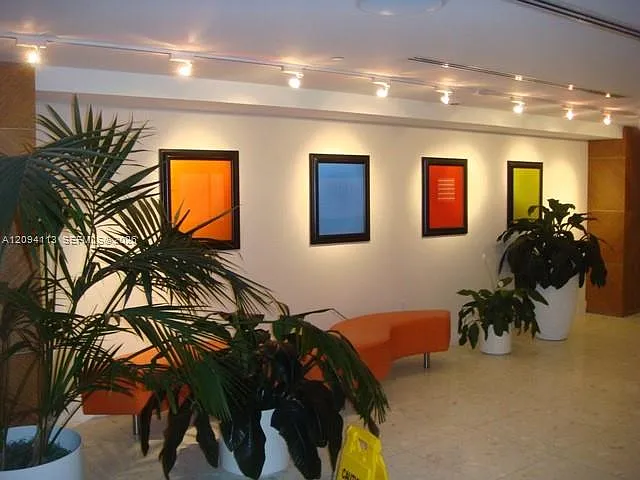 Mosaic On Miami Beach Con — Photo 3