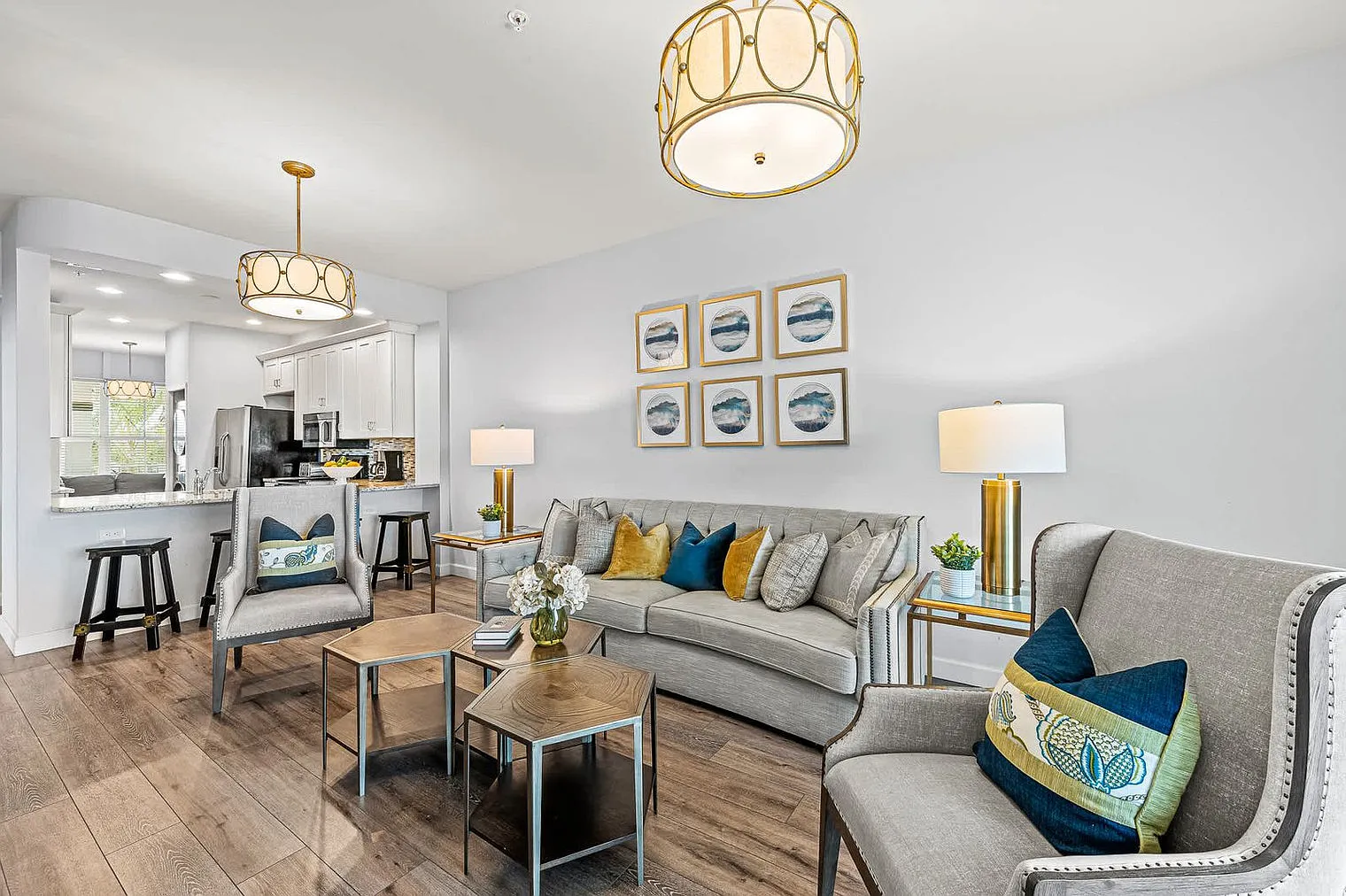3 bed, 2.0 bath, 1453 sqft, $2,857 — Photo 2